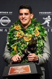 Rival Oregon State congratulates Oregon's Marcus Mariota