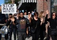 Lynching effigies hung on Berkeley campus, quickly taken down