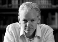 julian_assange_2010-front1
