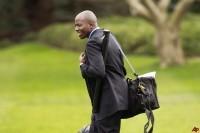 reggie-love-2011-11-10-10-11-8