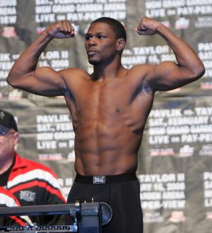 Middleweight champ Jermain Taylor to undergo mental evaluation amid assault charges