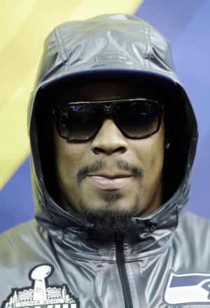 Marshawn Lynch at Super Bowl Media Day: 'I'm just here so I won't get fined'