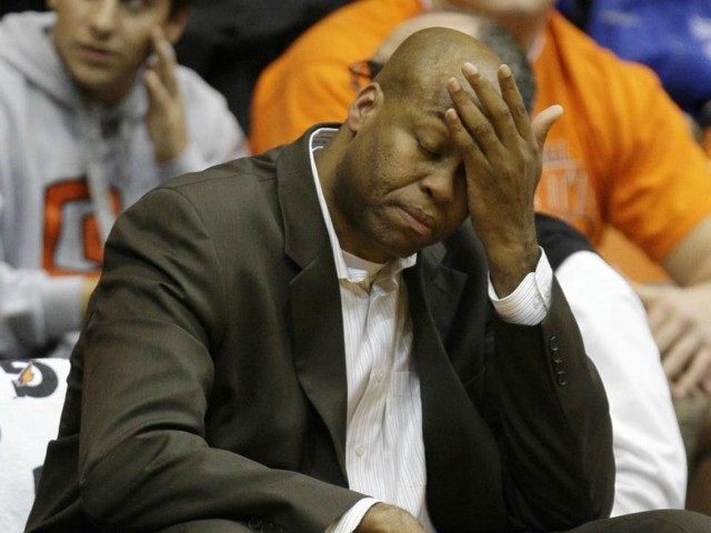 Report: Michelle Obama's Brother Left Oregon State's Basketball Team in