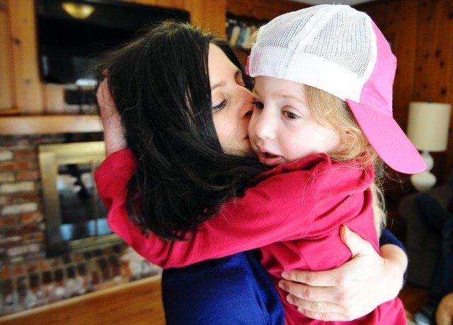 Eliza O'Neill, Cara O'Neill