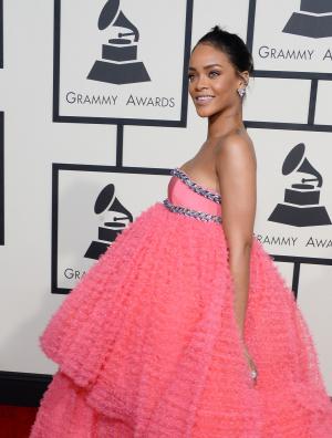 Rihanna to star in new ad campaign for Dior