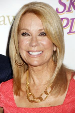 Kathie Lee Gifford, Matt Lauer kiss for Twizzler Challenge