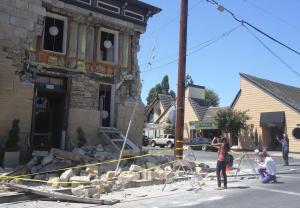 USGS report raises chance of mega-quake hitting California in next 30 years