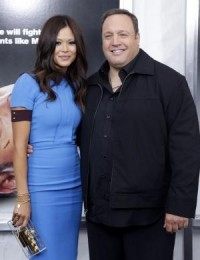 Kevin James, wife Steffiana de la Cruz welcome baby girl