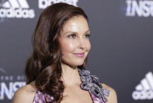 Ashley Judd to press charges over explicit Twitter threats