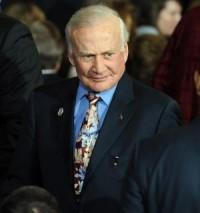 Buzz Aldrin takes best Stonehenge photo