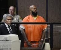 Suge Knight collapses after bail is set at $25 million
