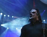 Slipknot guitarist allegedly stabbed in head by brother
