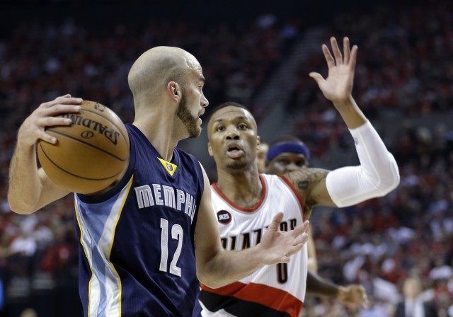 Nick Calathes, Damian Lillard