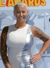 Amber Rose, Machine Gun Kelly spark dating rumors
