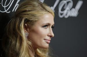 Paris Hilton's famous pooch, Tinkerbell, dies