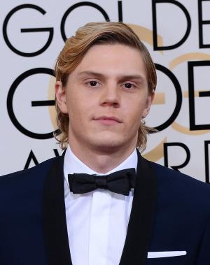 Evan Peters to return for 'American Horror Story: Hotel'
