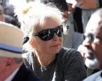 Roseanne Barr says she is slowly going blind
