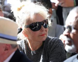Roseanne Barr says she is slowly going blind