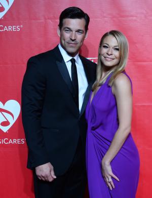 LeAnn Rimes shares 'gratuitous' bikini photo