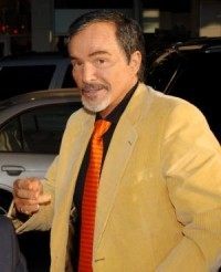 Burt Reynolds to auction off 1977 'Smokey the Bandit' Trans Am