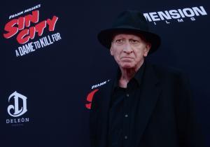 Frank Miller working on new 'Dark Knight' comic series