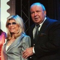 Nancy Sinatra dismisses Frank Sinatra, Ronan Farrow paternity rumor