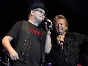 Davy Jones' guitars, clothes to hit the auction block in NYC next month