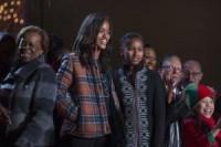 Secret Service teaches Malia Obama how to drive