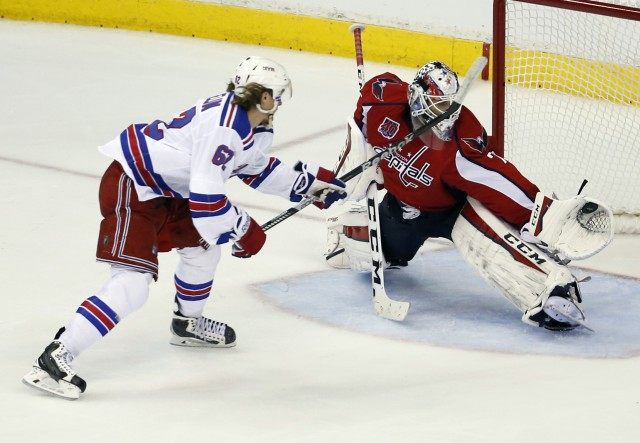 Carl Hagelin, Braden Holtby