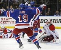 Curtis Glencross, Braden Holtby
