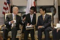 Jerry Brown, Shinzo Abe