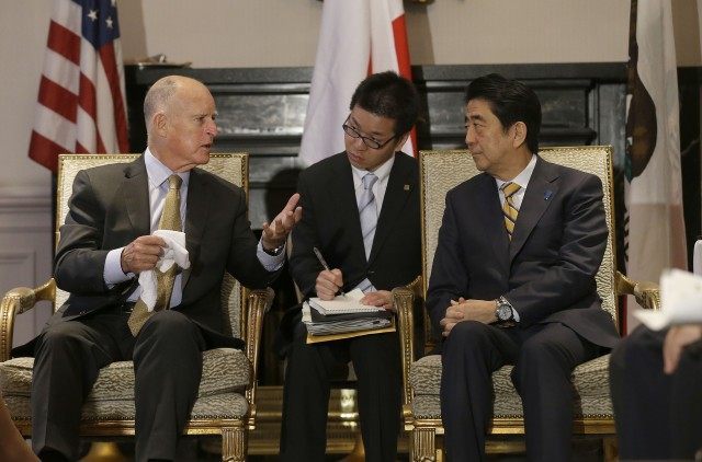 Jerry Brown, Shinzo Abe