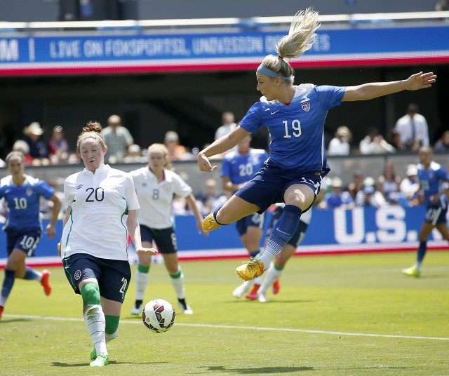 Julie Johnston, Fiona O'Sullivan