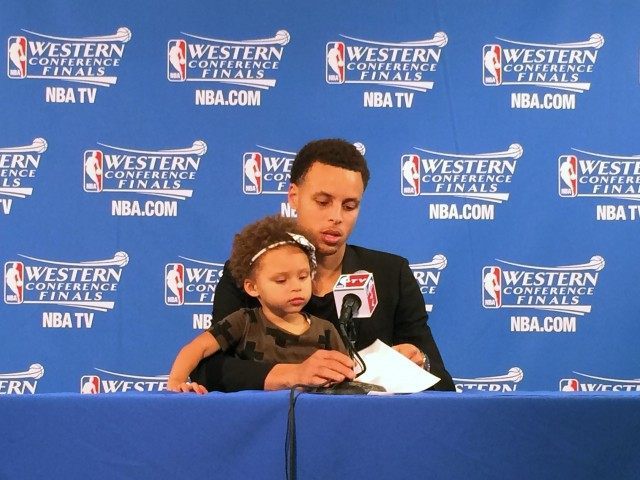 Stephen Curry and daughter Riley