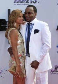 Bobby Brown, wife Alicia Etheredge celebrate at baby shower