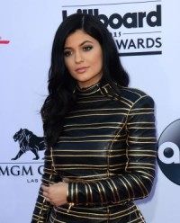 Kylie Jenner and Blac Chyna post photos wearing similar outfits on the same day