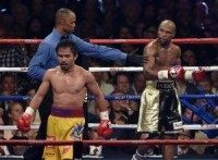 Mayweather v. Pacquiao battle it out on NES classic videogame 'Punch Out'