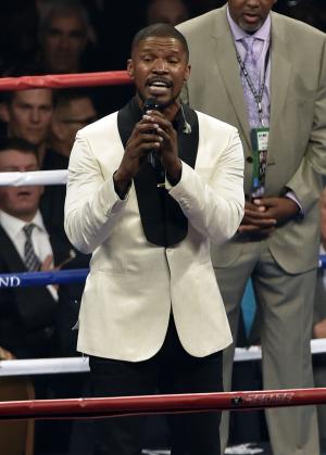 Jamie Foxx reacts to national anthem criticism, says 'the telecast was off'