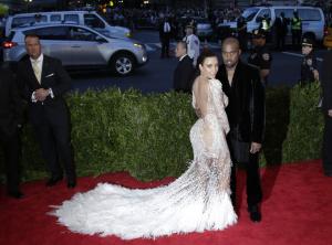 Kanye West tweets anniversary message to Kim Kardashian a day late