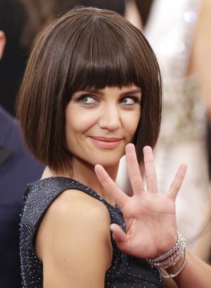 Katie Holmes shocks with blunt bob at 2015 Met Gala