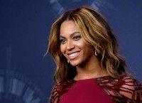 Beyonce signs 3 aspiring teens to her management company