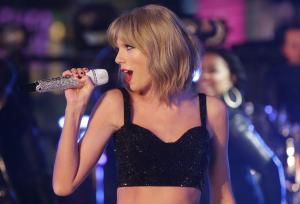 Taylor Swift kicks off her world tour in Tokyo