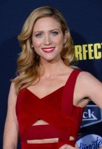 Watch Brittany Snow rap 'Gangsta's Paradise' on 'Ellen'