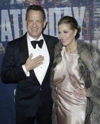 Tom Hanks, David Letterman use selfie stick during final meeting on 'Late Show'