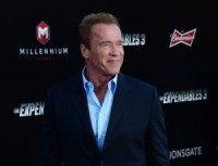 Arnold Schwarzenegger acts out his filmography in 6 hilarious minutes