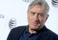Robert De Niro drops F-bomb at NYU commencement ceremony