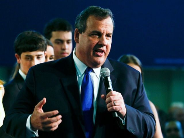 New Jersey Gov. Chris Christie, joined by his family, announces his candidacy for the Republican presidential nomination at Livingston High School on June 30, 2015 in Livingston Twp., New Jersey. Christie made the announcement in the gymnasium of his alma mater, becoming the 14th candidate to join the Republican field.