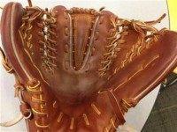 Pat Venditte Glove