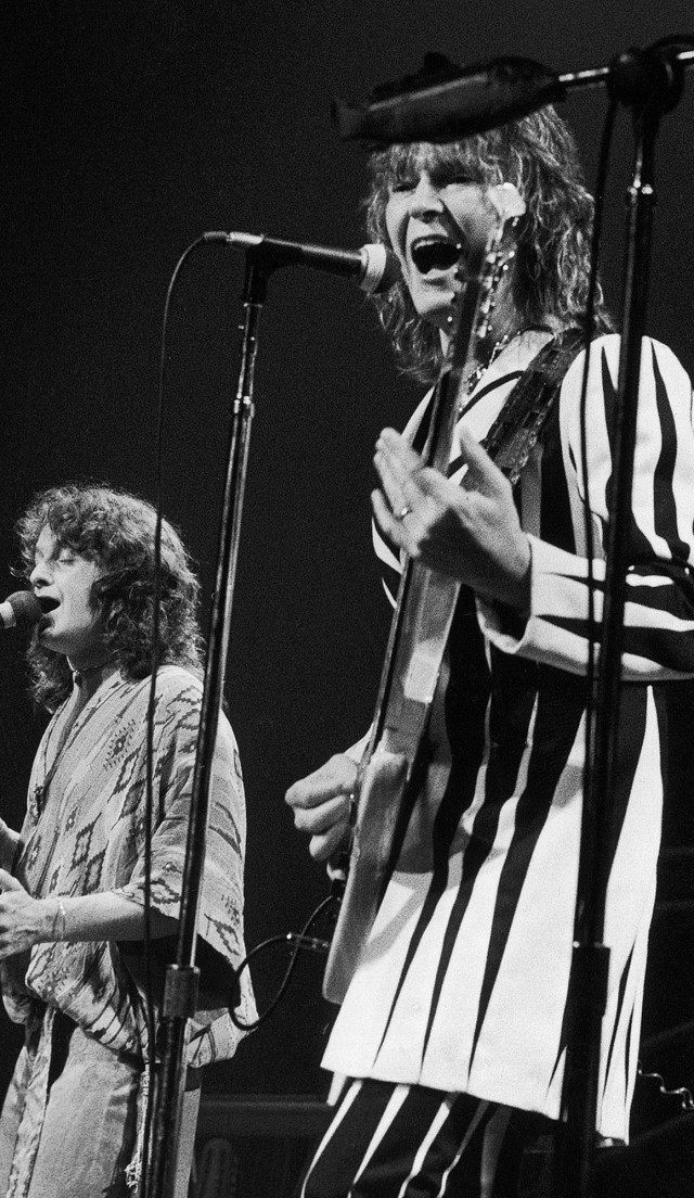 Chris Squire; YES
