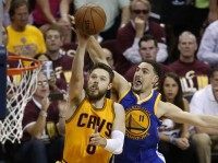 Klay Thompson, Matthew Dellavedova